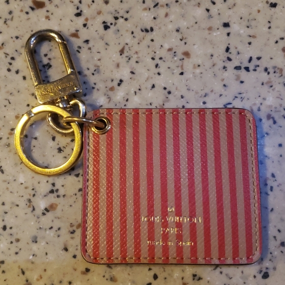 SOLD Louis Vuitton Trunks and Locks Bag Charm - Picture 4 of 12